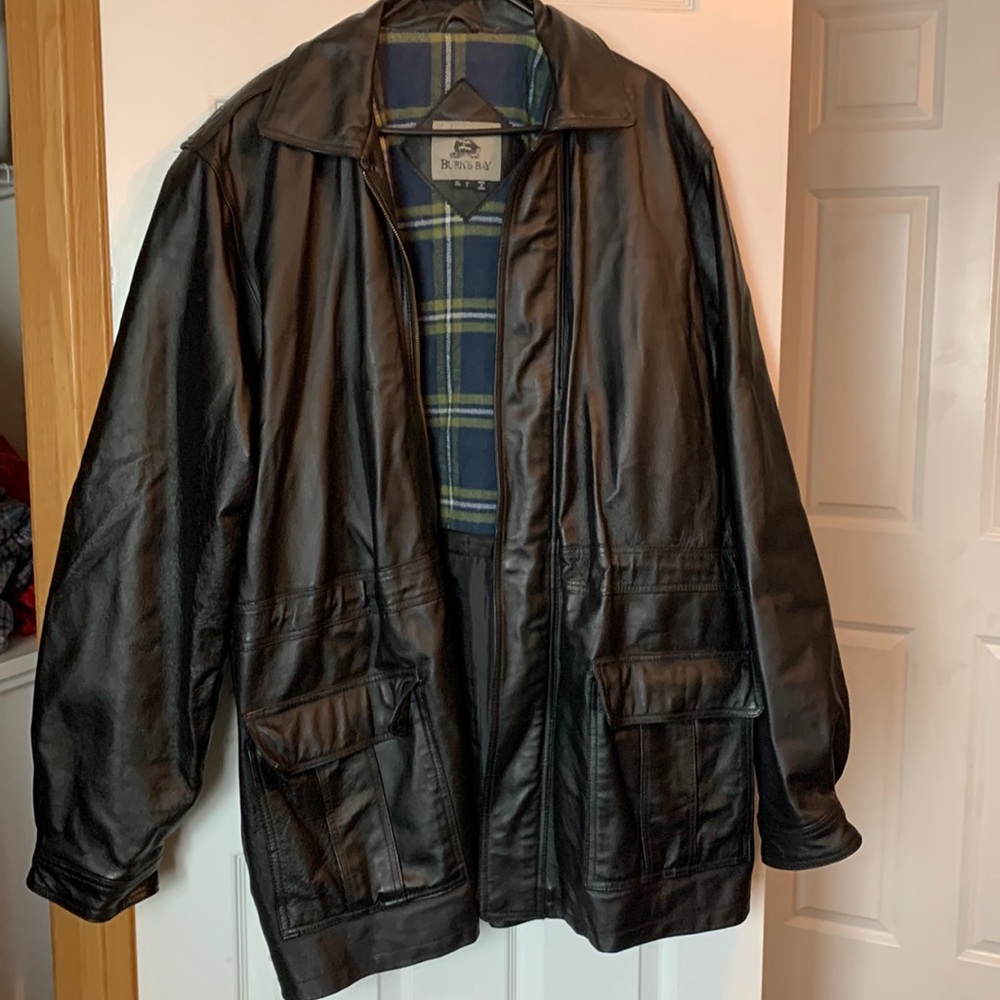 Burks Bay mens leather jacket. Size XL Tall. Offers welcome